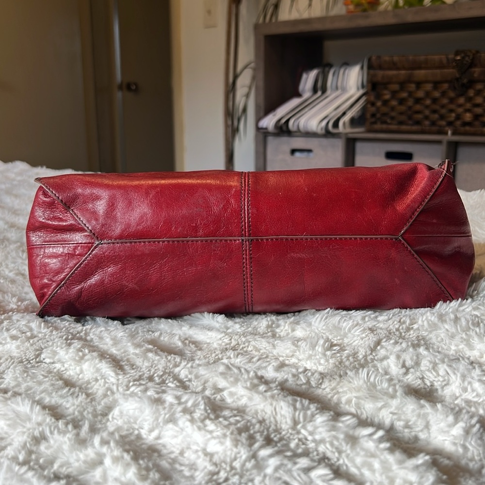 Vintage HOBO bags Friar in crimson - Picture 6 of 16